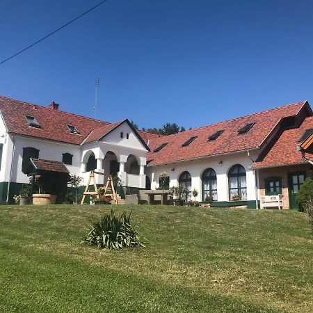 Feny-Szer Vendeghaz Orseg Hotel Szentgotthárd Exterior photo