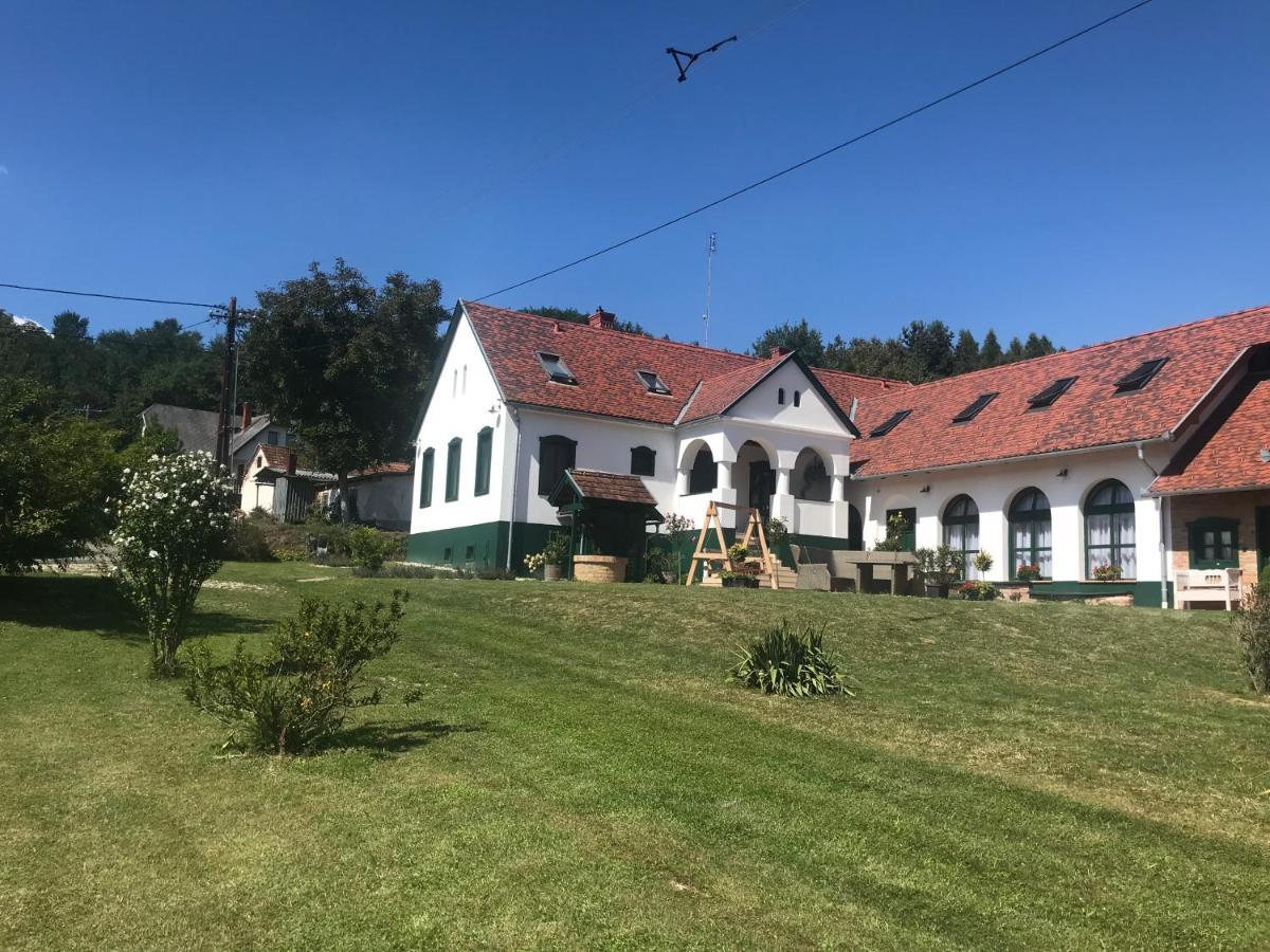 Feny-Szer Vendeghaz Orseg Hotel Szentgotthárd Exterior photo