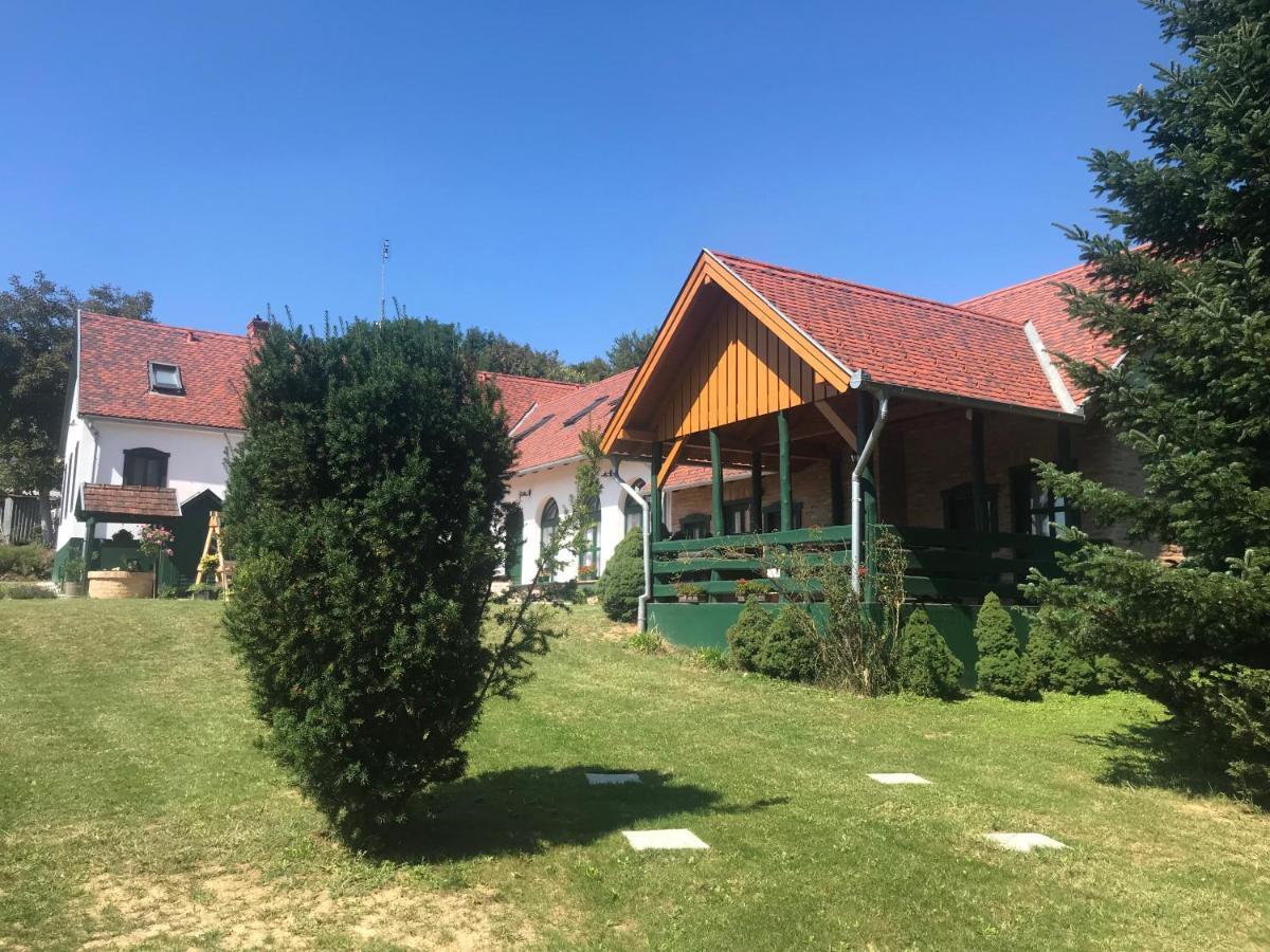 Feny-Szer Vendeghaz Orseg Hotel Szentgotthárd Exterior photo