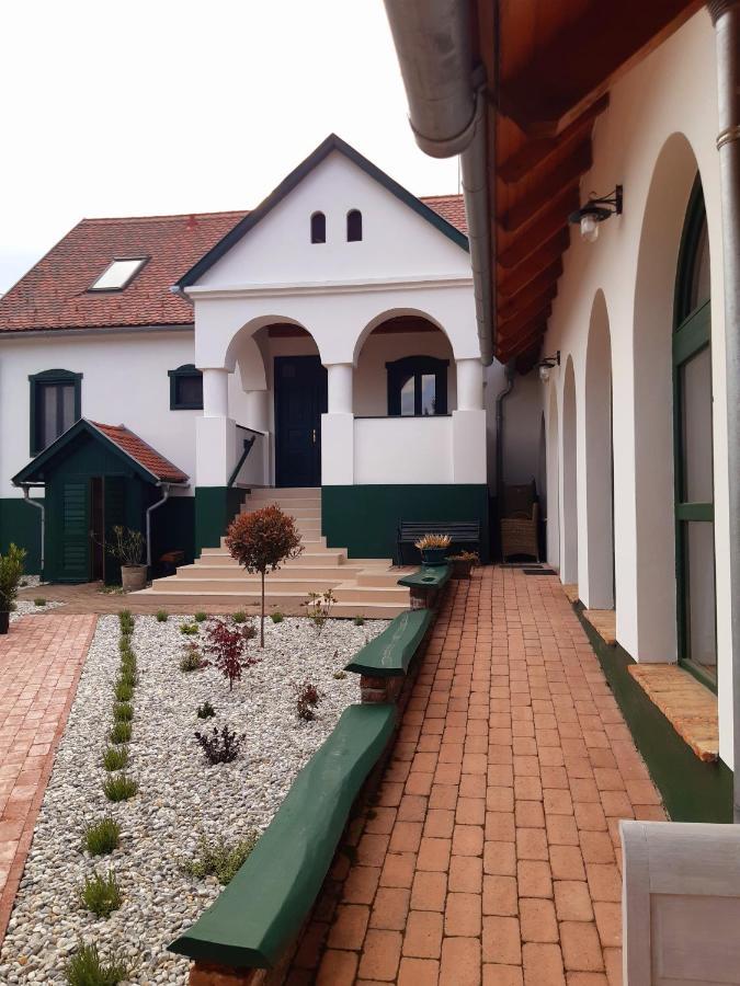 Feny-Szer Vendeghaz Orseg Hotel Szentgotthárd Exterior photo