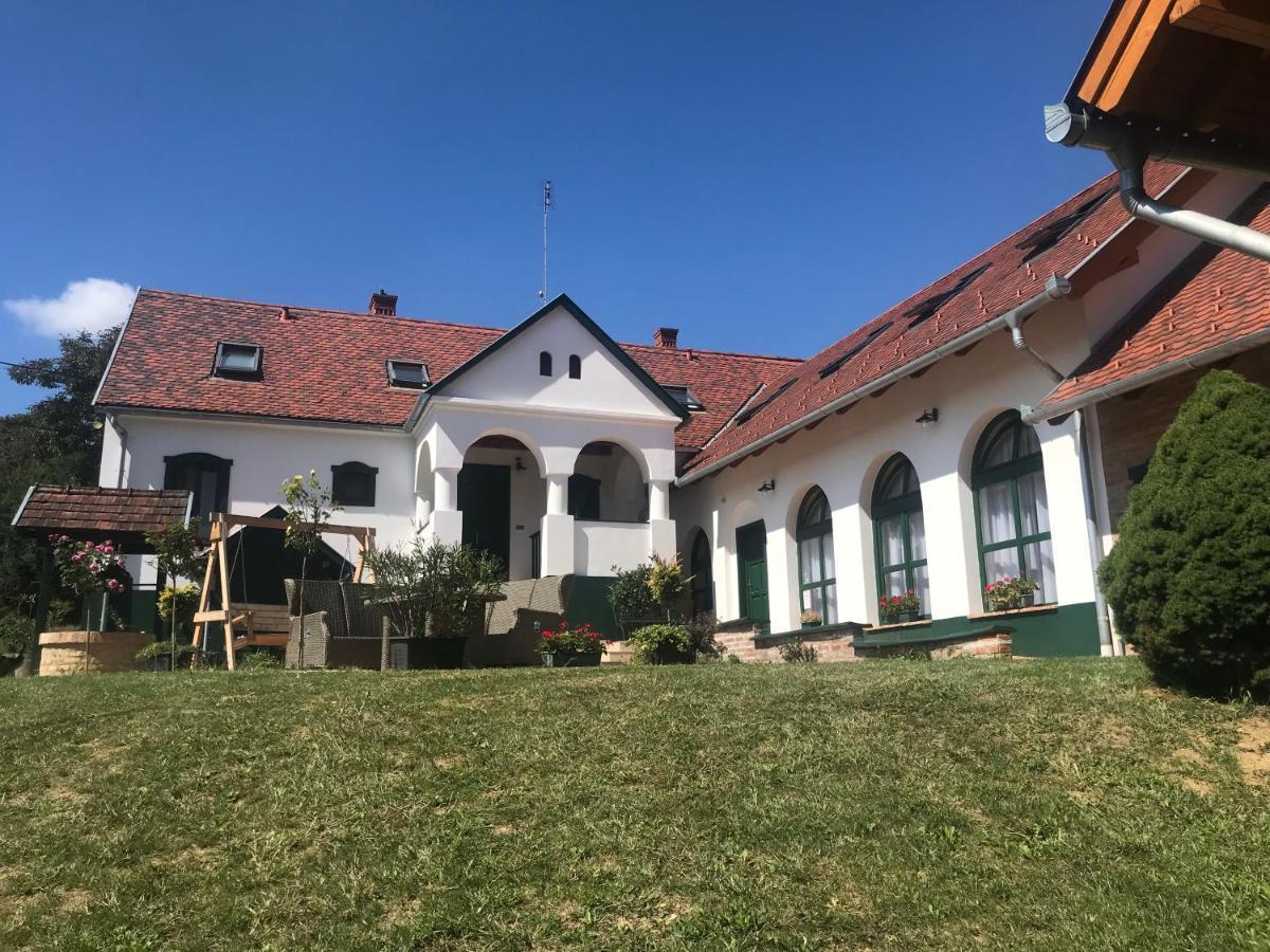 Feny-Szer Vendeghaz Orseg Hotel Szentgotthárd Exterior photo