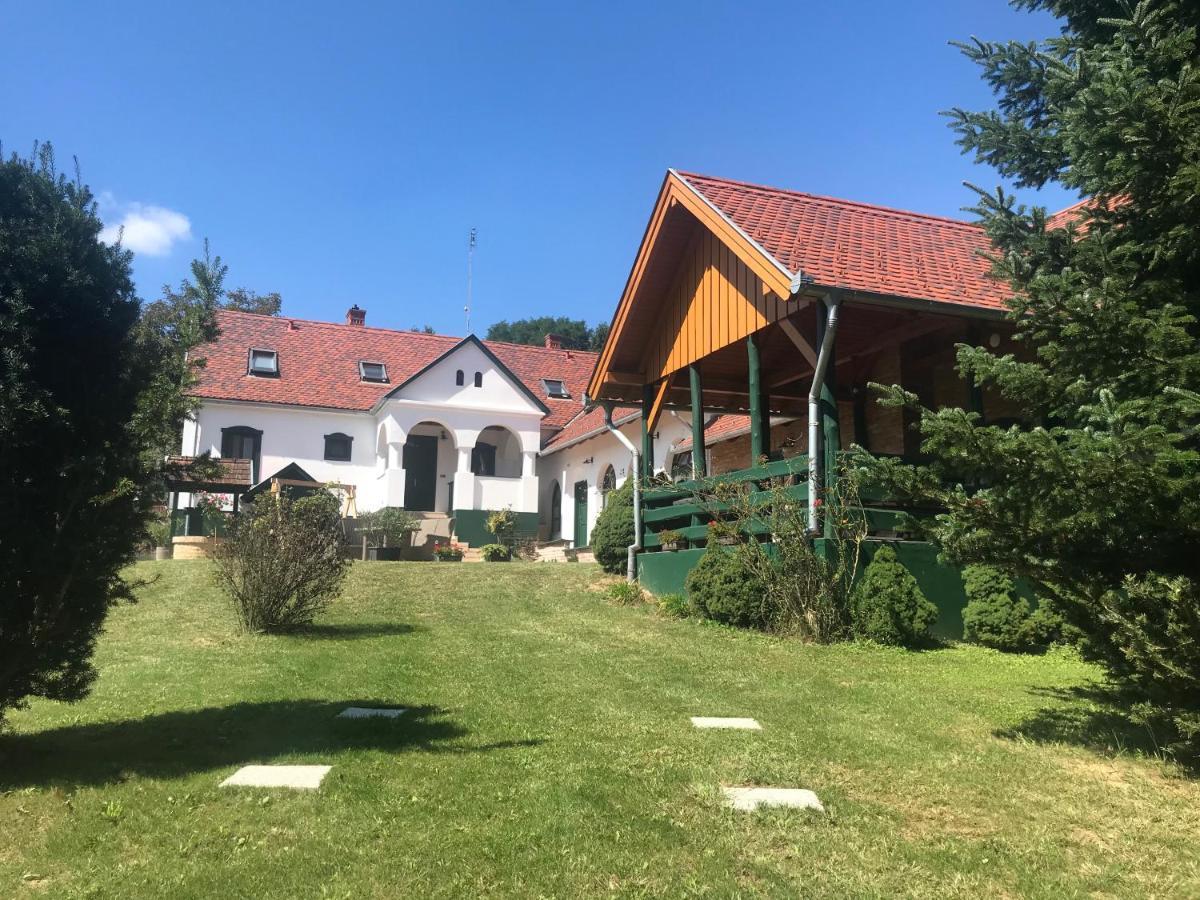 Feny-Szer Vendeghaz Orseg Hotel Szentgotthárd Exterior photo